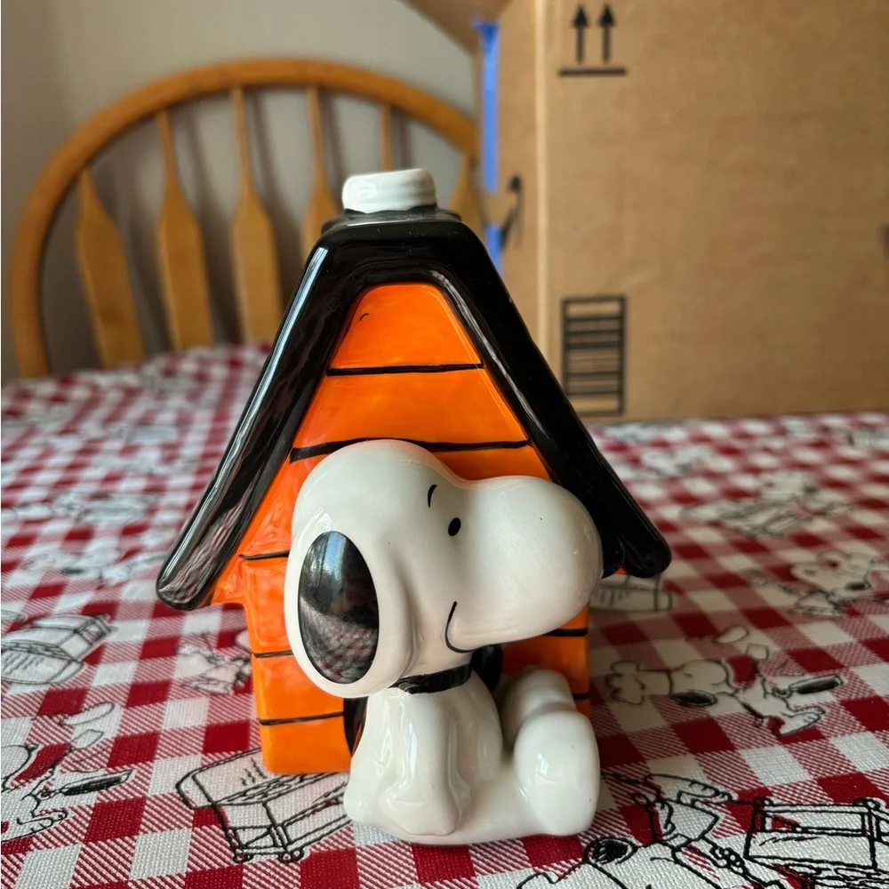 Peanuts Snoopy Ceramic Figurine with Orange Doghouse - soap dispenser